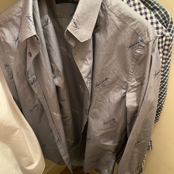 Authentic Louis Vuitton dress shirt. - Picture 3 of 3